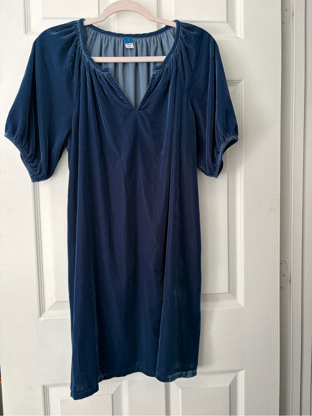 Women’s Navy Blue Velvet Dress